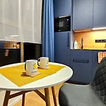 Duckduckapt - Modern With A Stylish Twist *