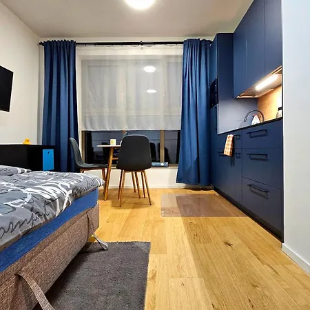 Duckduckapt - Modern With A Stylish Twist Lägenhet