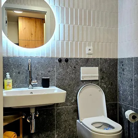 Duckduckapt - Modern With A Stylish Twist *