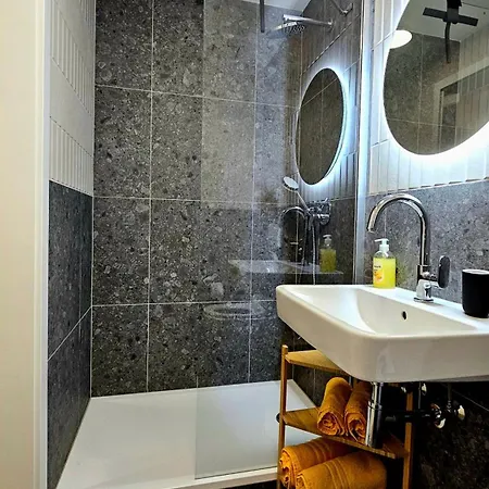 Duckduckapt - Modern With A Stylish Twist Apartamento Brno