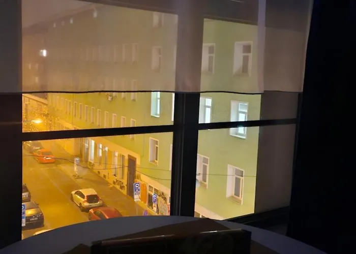 Apartment Duckduckapt - Modern With A Stylish Twist