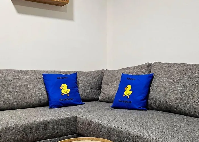 Apartment Duckduckapt - Modern With A Stylish Twist Brno
