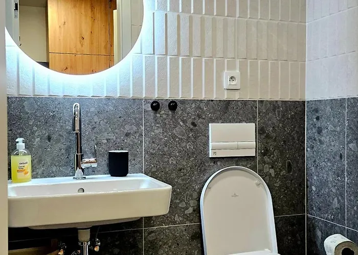 Duckduckapt - Modern With A Stylish Twist *